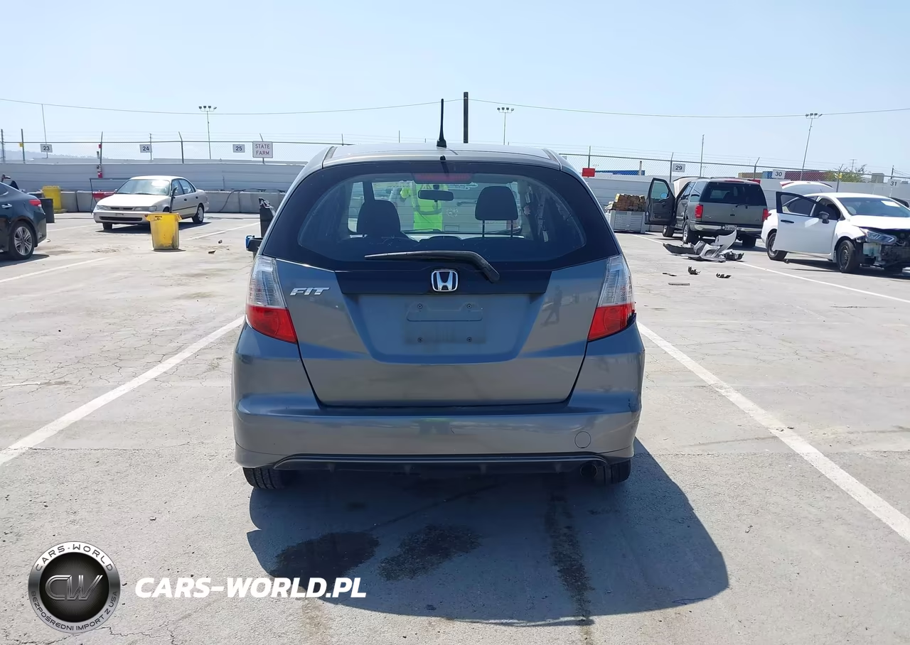 2012 Honda Fit VIN:JHMGE8H30CC037872 - 17