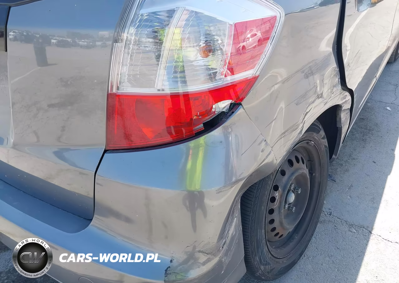 2012 Honda Fit VIN:JHMGE8H30CC037872 - 20