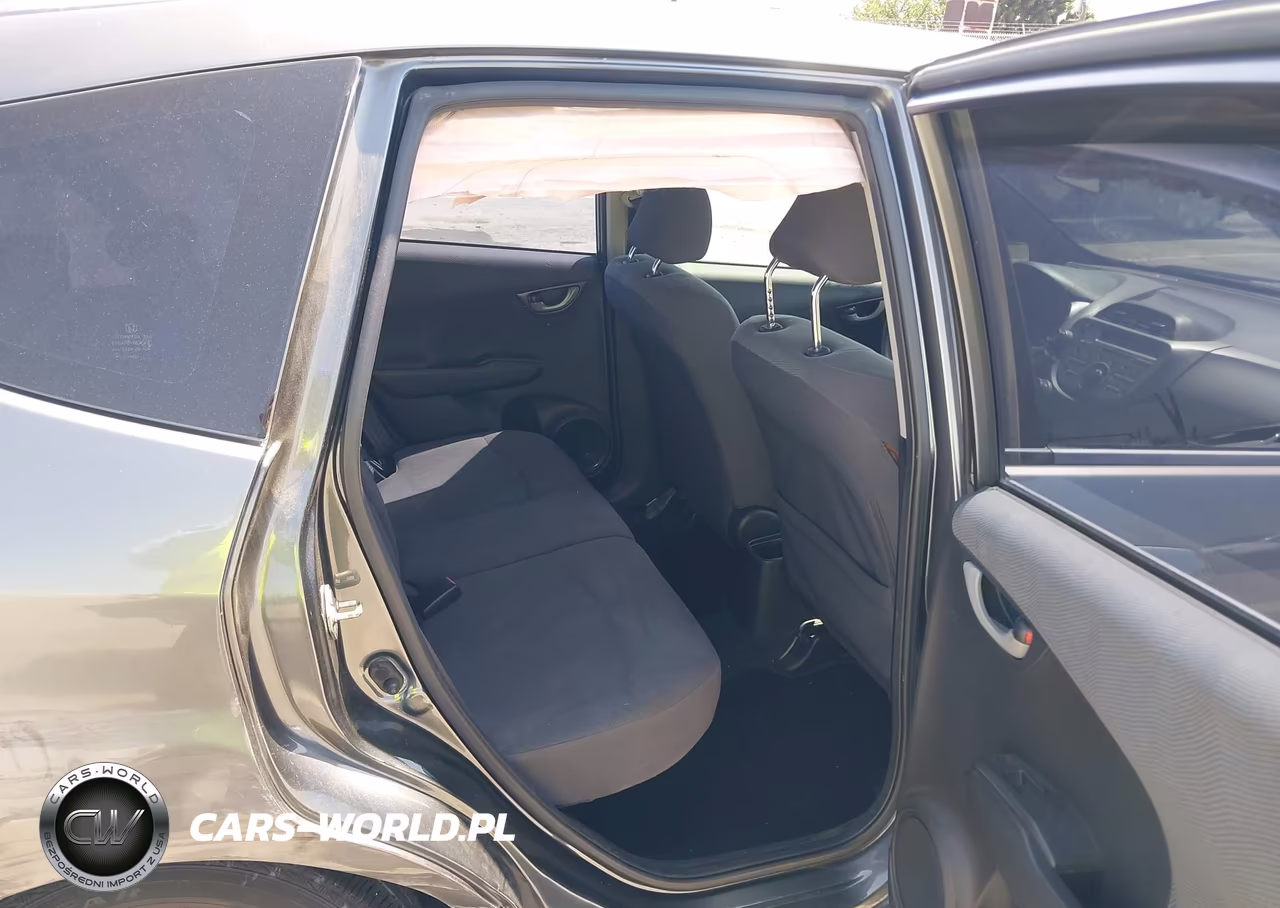 2012 Honda Fit VIN:JHMGE8H30CC037872 - 8