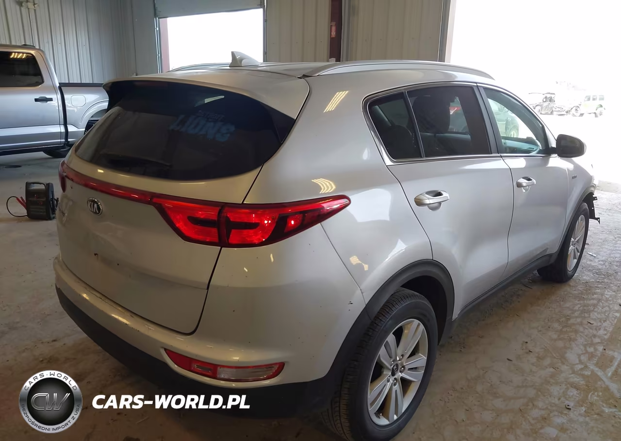 2018 Kia Sportage Lx VIN:KNDPMCAC5J7481689 - 4