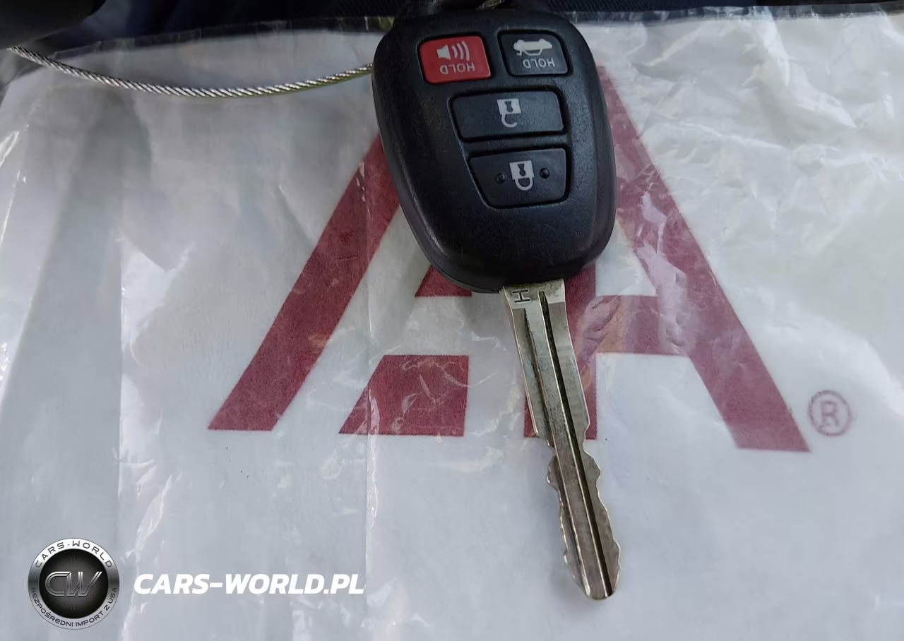 2019 Toyota Corolla Le VIN:5YFBURHE8KP883890 - 11