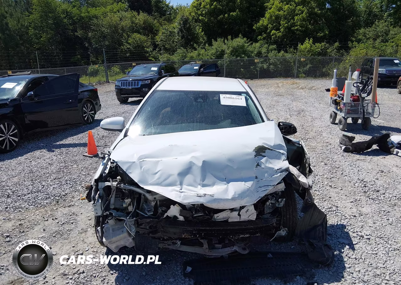 2019 Toyota Corolla Le VIN:5YFBURHE8KP883890 - 12
