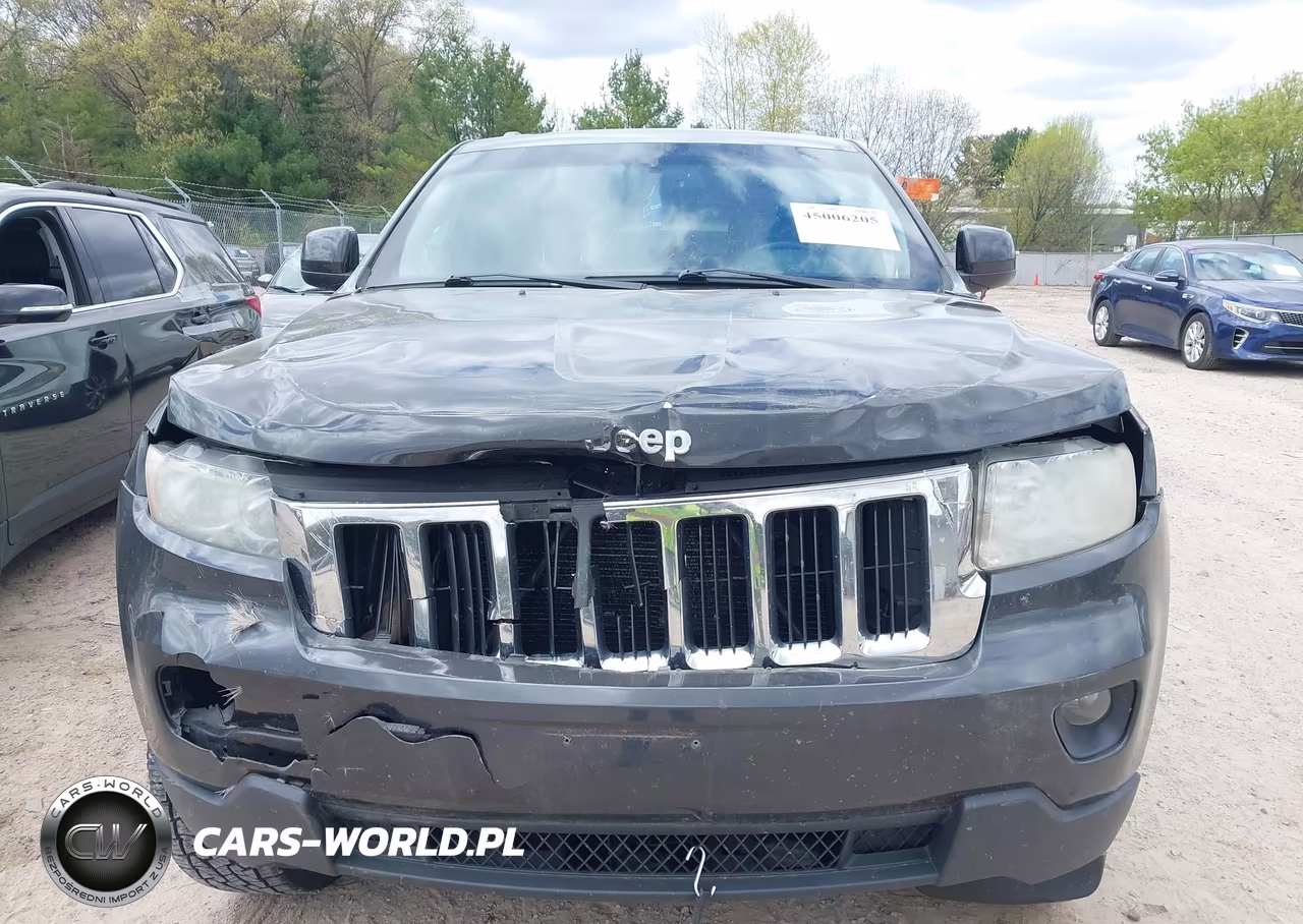 2011 Jeep Grand Cherokee Laredo VIN:1J4RR4GG6BC641964 - 12