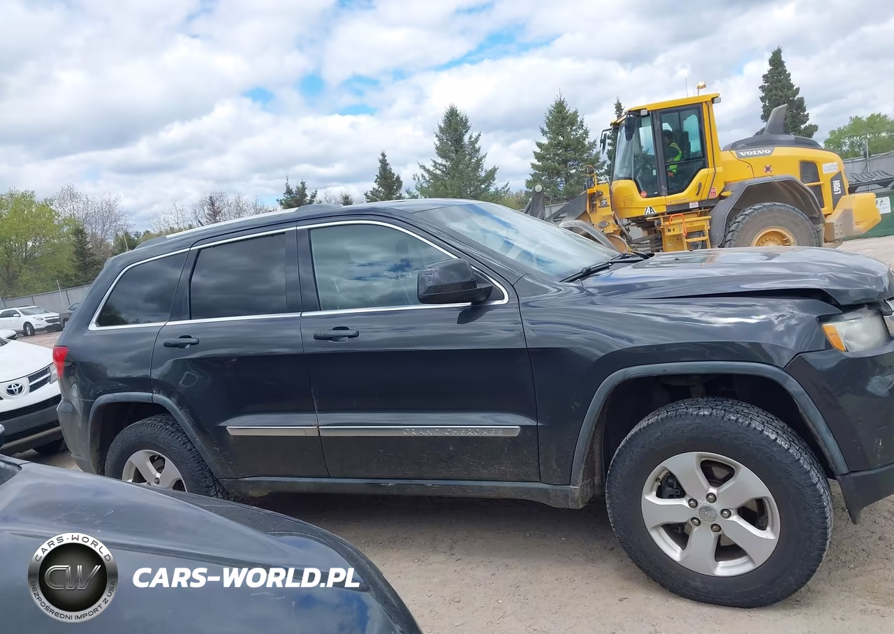 2011 Jeep Grand Cherokee Laredo VIN:1J4RR4GG6BC641964 - 13