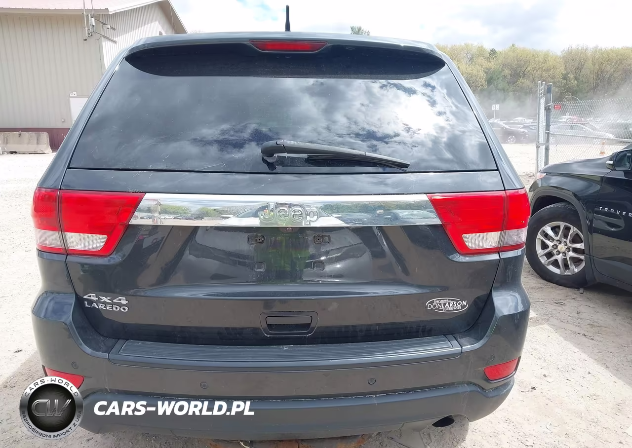 2011 Jeep Grand Cherokee Laredo VIN:1J4RR4GG6BC641964 - 16