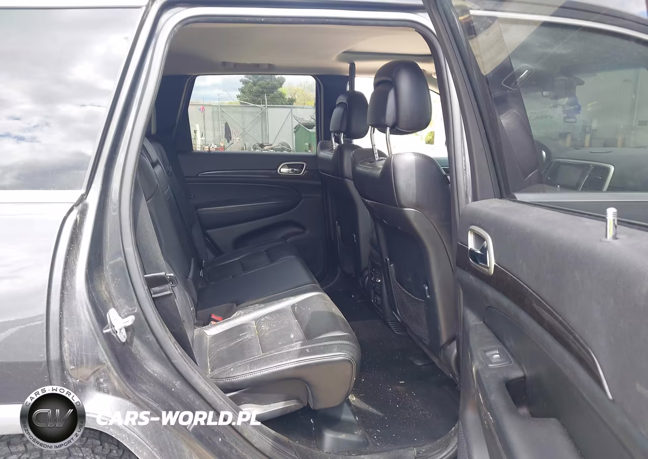 2011 Jeep Grand Cherokee Laredo VIN:1J4RR4GG6BC641964 - 8