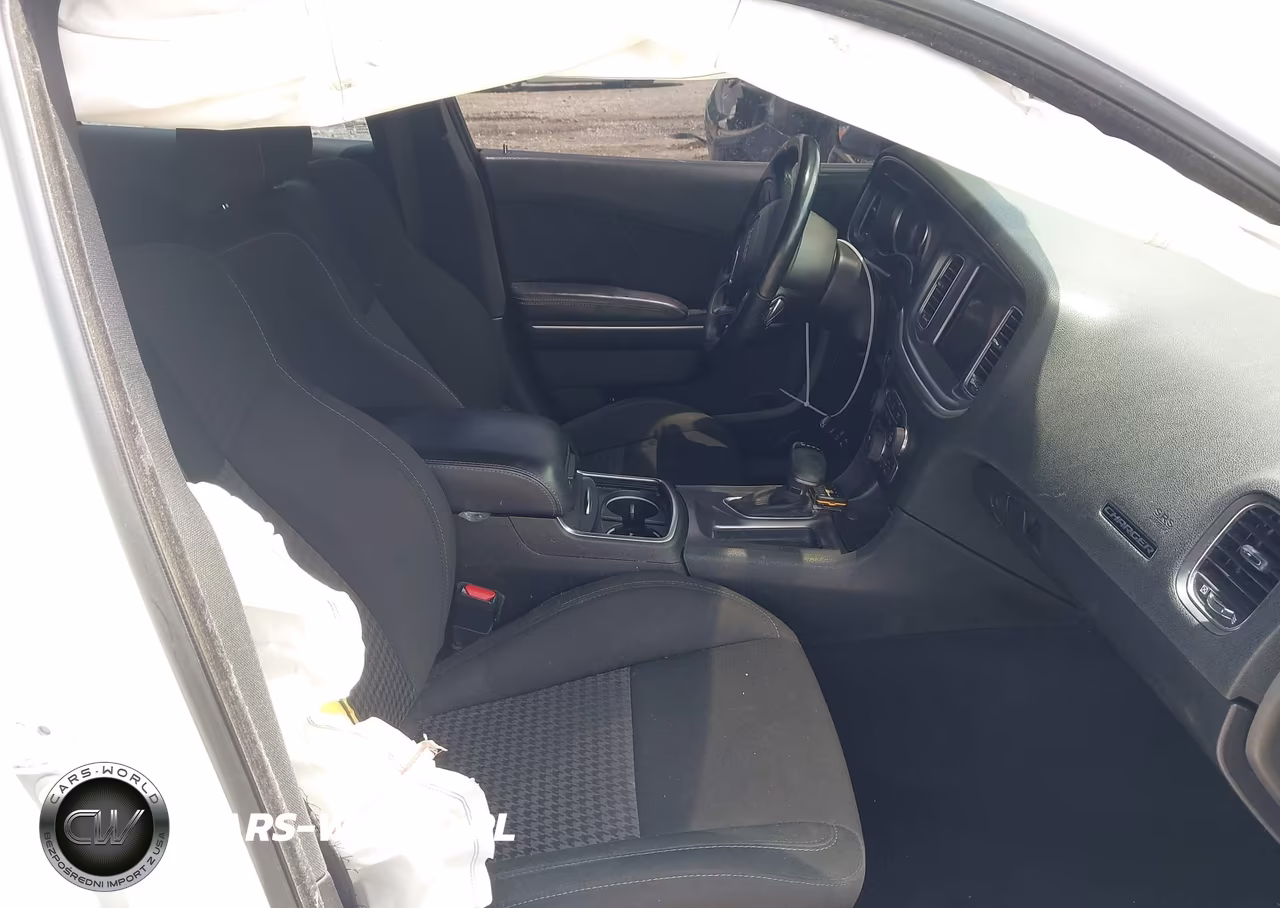 2019 Dodge Charger R-T Rwd VIN:2C3CDXCT4KH539174 - 5