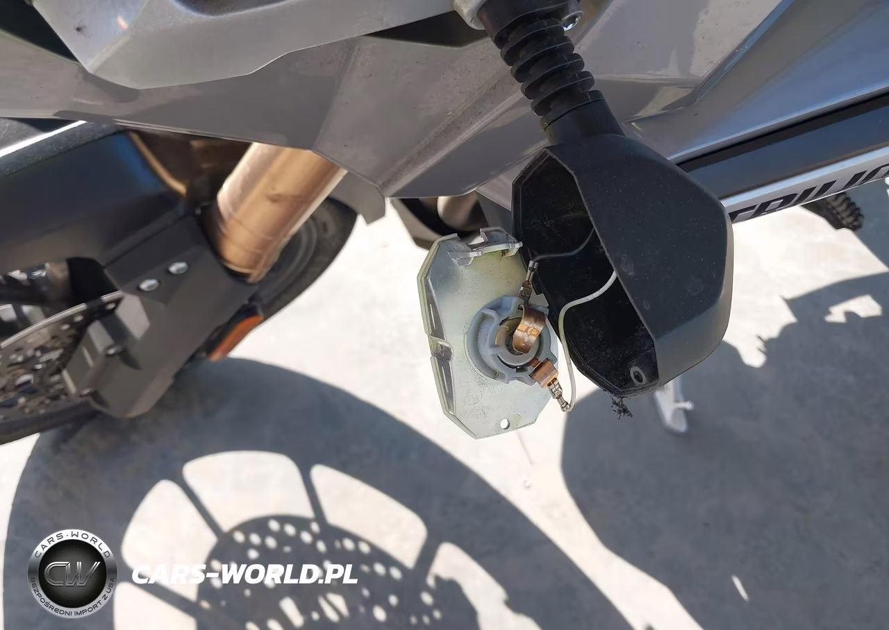 2015 Triumph Motorcycle Tiger Explorer VIN:SMTF02XK0FJ683383 - 14
