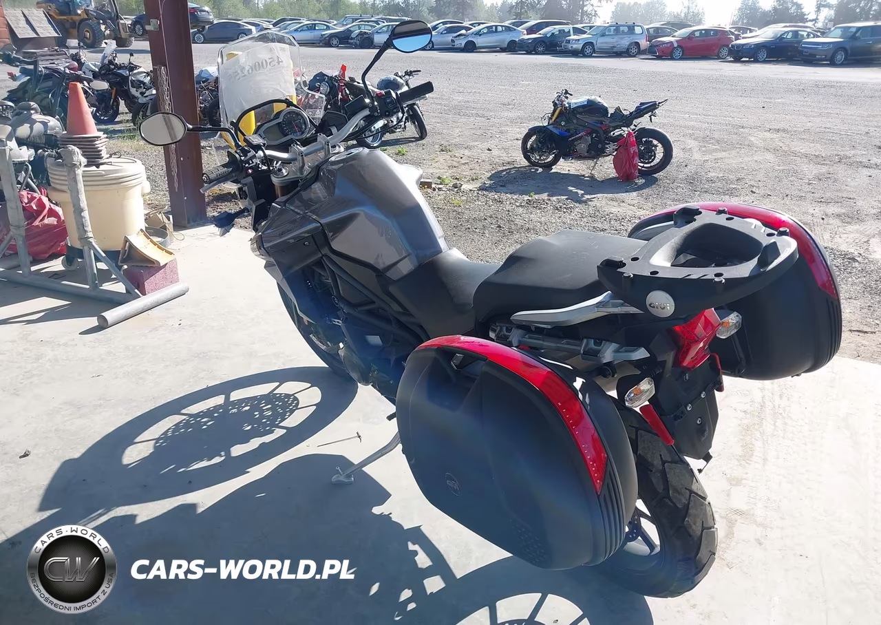 2015 Triumph Motorcycle Tiger Explorer VIN:SMTF02XK0FJ683383 - 3