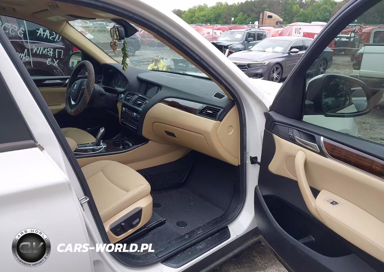 2017 BMW X3 Sdrive28I VIN:5UXWZ7C38H0X43031 - 5