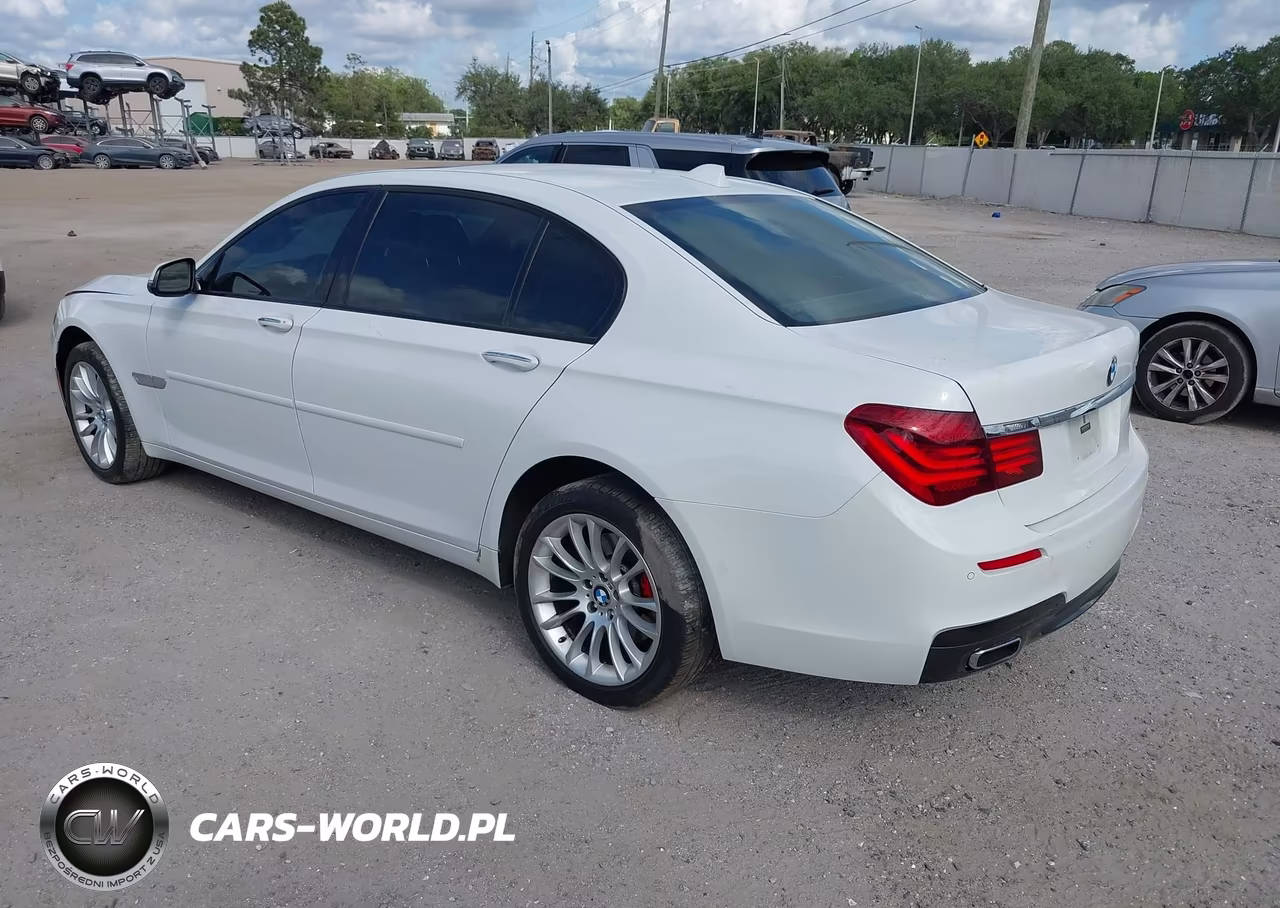 2015 BMW 740Li VIN:WBAYE4C55FD138991 - 3