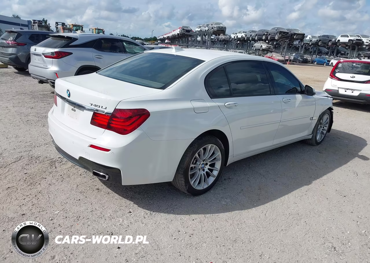 2015 BMW 740Li VIN:WBAYE4C55FD138991 - 4