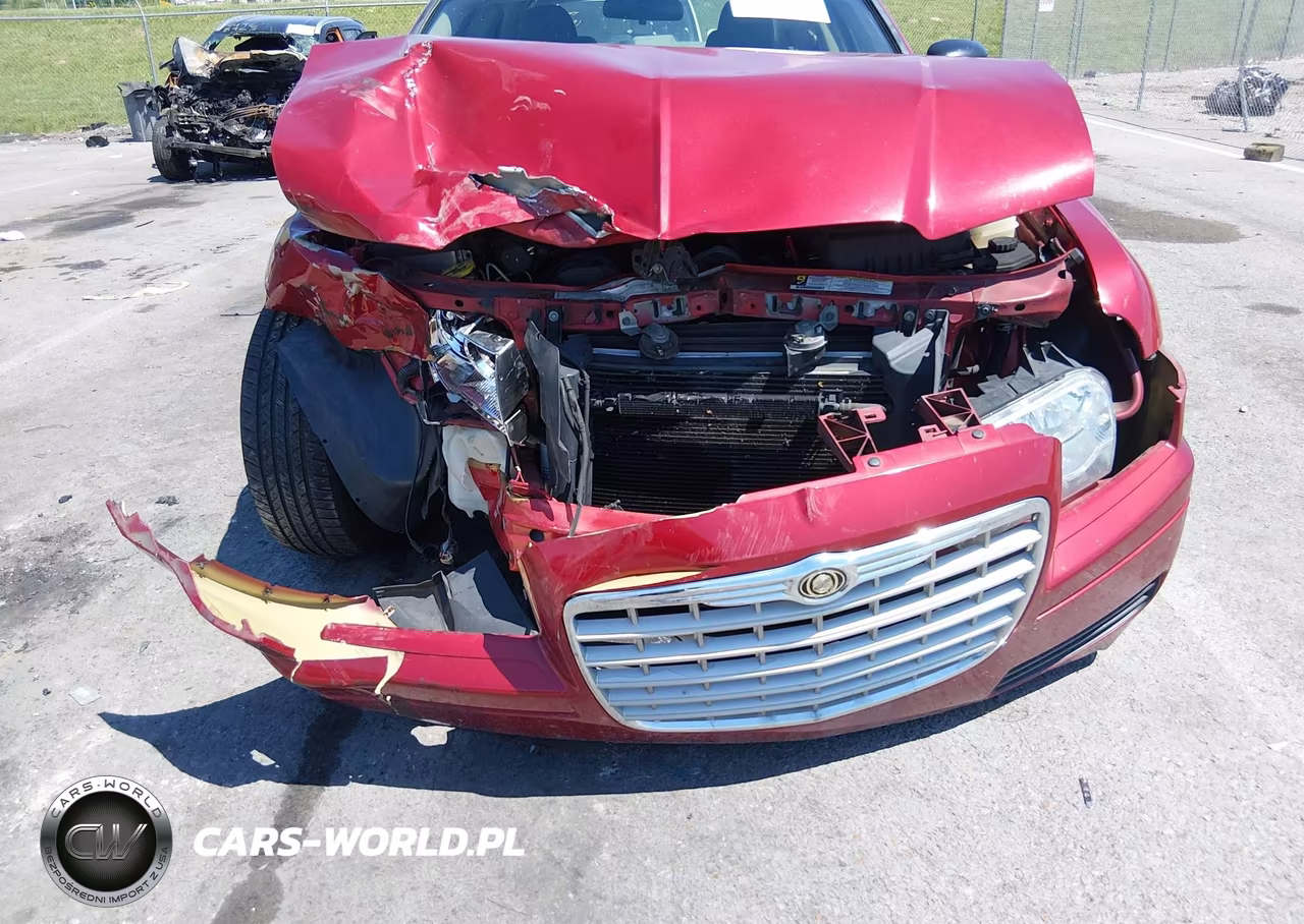 2007 Chrysler 300 VIN:2C3KA43R07H625385 - 6