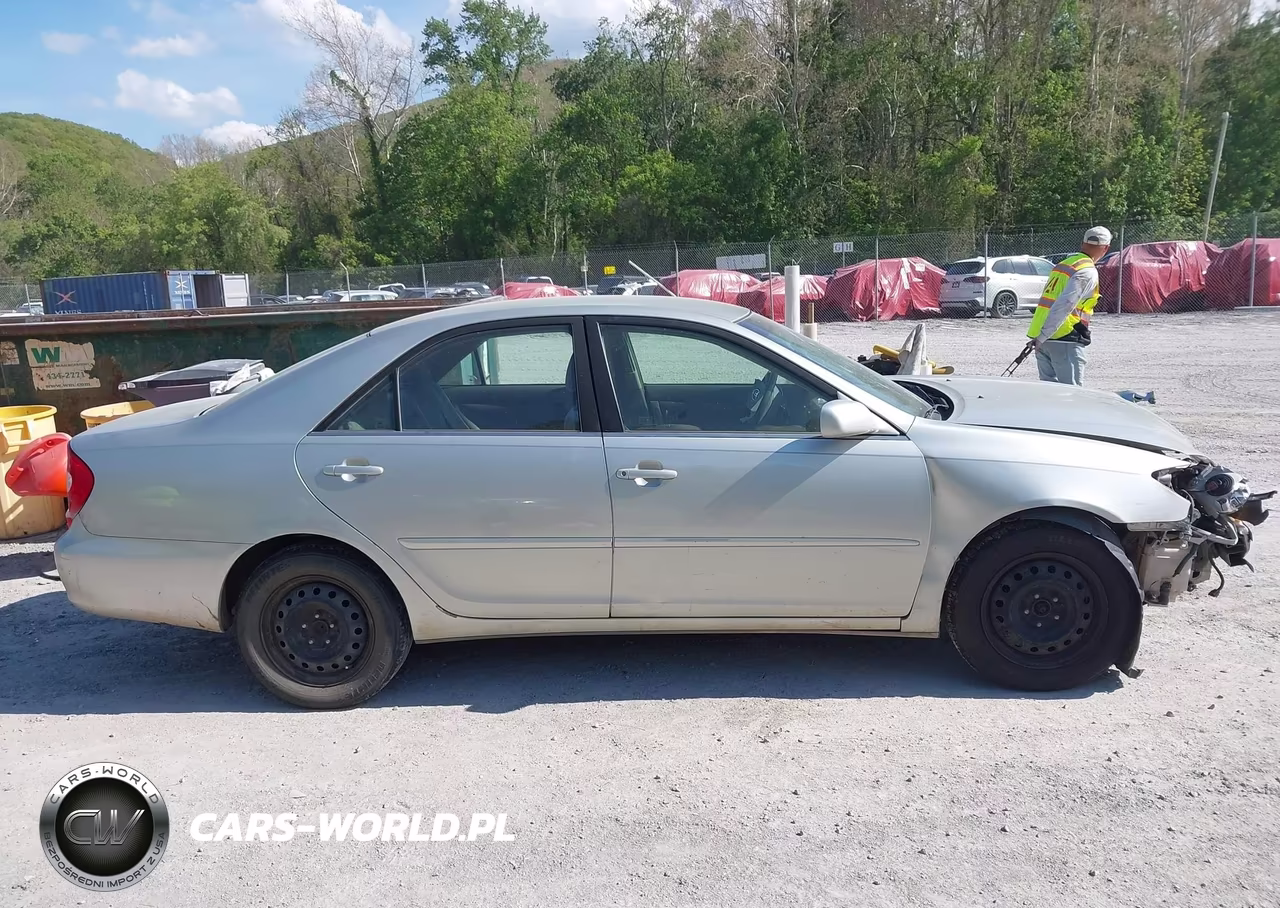 2002 Toyota Camry Le-Se-Xle VIN:JTDBE32K920008000 - 14