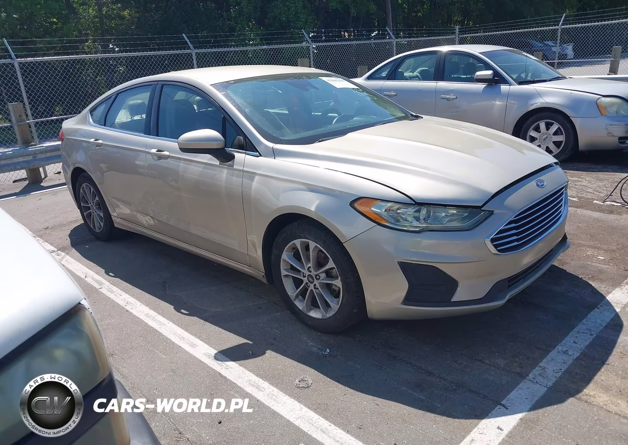 2019 Ford Fusion Se – zdjęcie 1 z 17