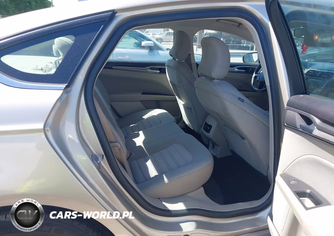 2019 Ford Fusion Se VIN:3FA6P0HD9KR159668 - 8