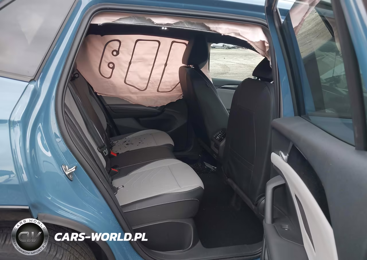 2025 Volkswagen Tiguan 2.0T Se R-Line Black VIN:3VVGR7RM3SM031683 - 8