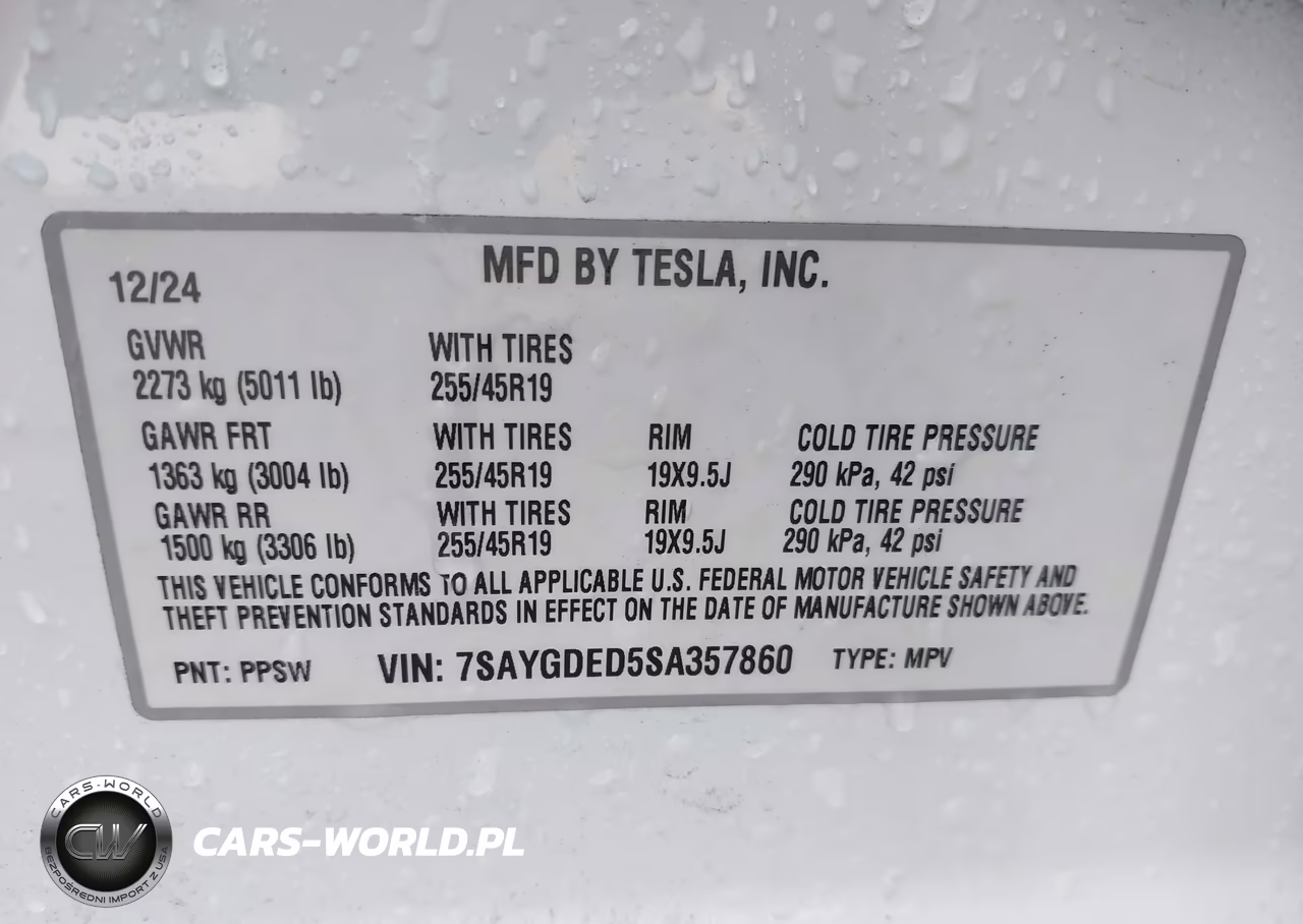2025 Tesla Model Y Long Range Dual Motor Rear-Wheel Drive VIN:7SAYGDED5SA357860 - 9