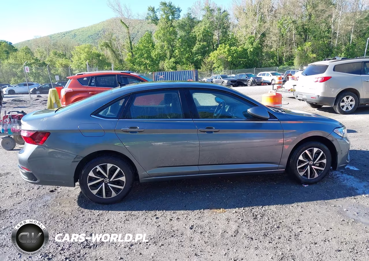2022 Volkswagen Jetta 1.5T S VIN:3VWNM7BU1NM028118 - 13