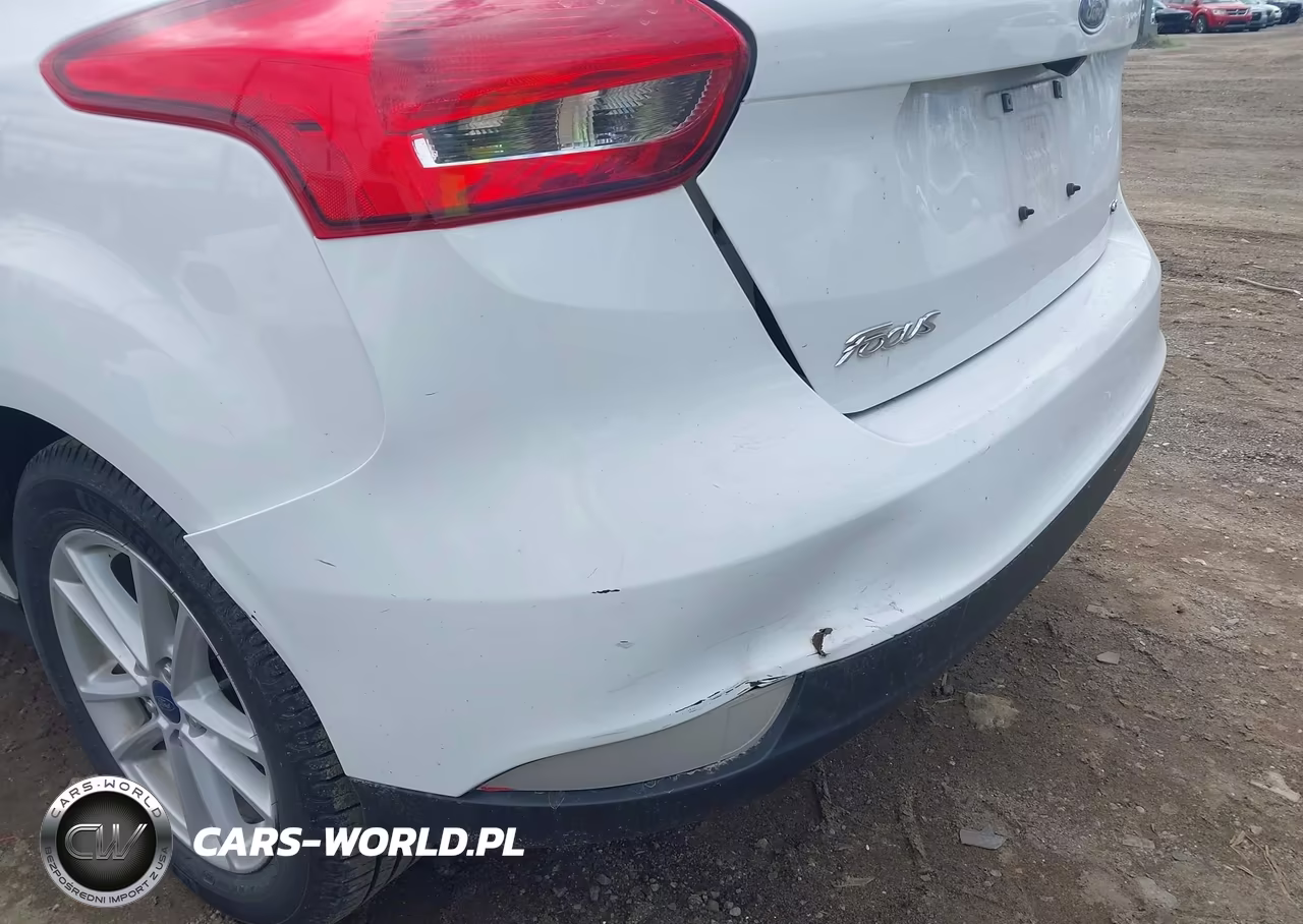 2017 Ford Focus Se VIN:1FADP3K23HL340658 - 15