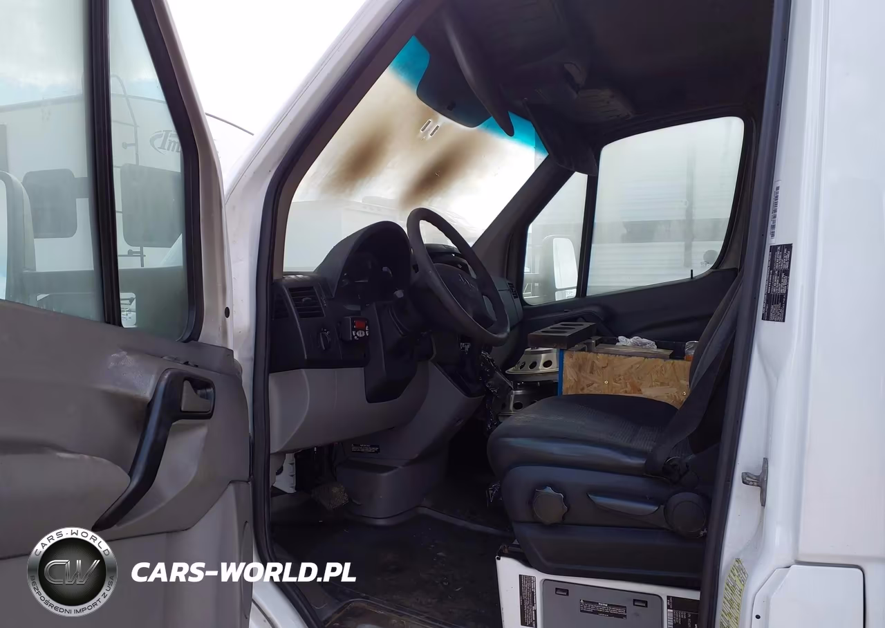 2010 Mercedes-Benz Sprinter 3500 VIN:WDAPF4CC8A9433768 - 5
