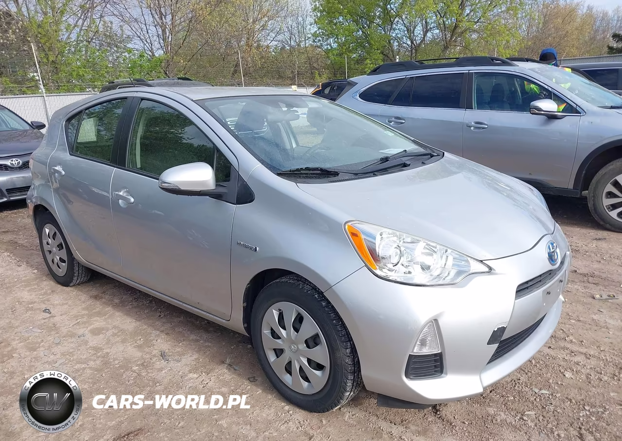 2014 Toyota Prius C Two