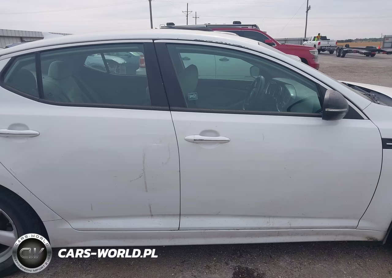 2015 Kia Optima Lx VIN:5XXGM4A78FG518922 - 13