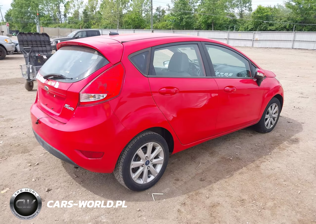 2013 Ford Fiesta Se VIN:3FADP4EJ6DM174850 - 4