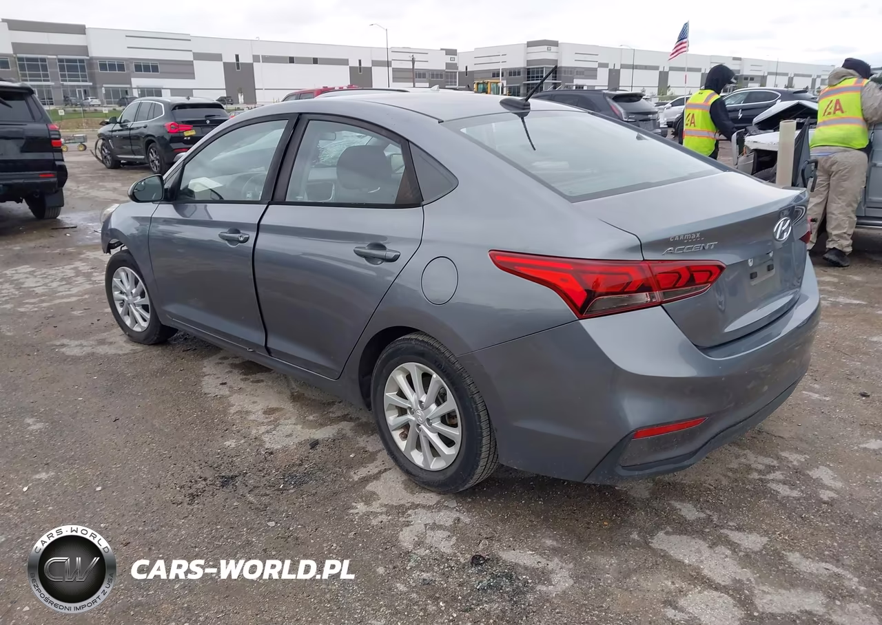 2018 Hyundai Accent Sel VIN:3KPC24A35JE022124 - 3