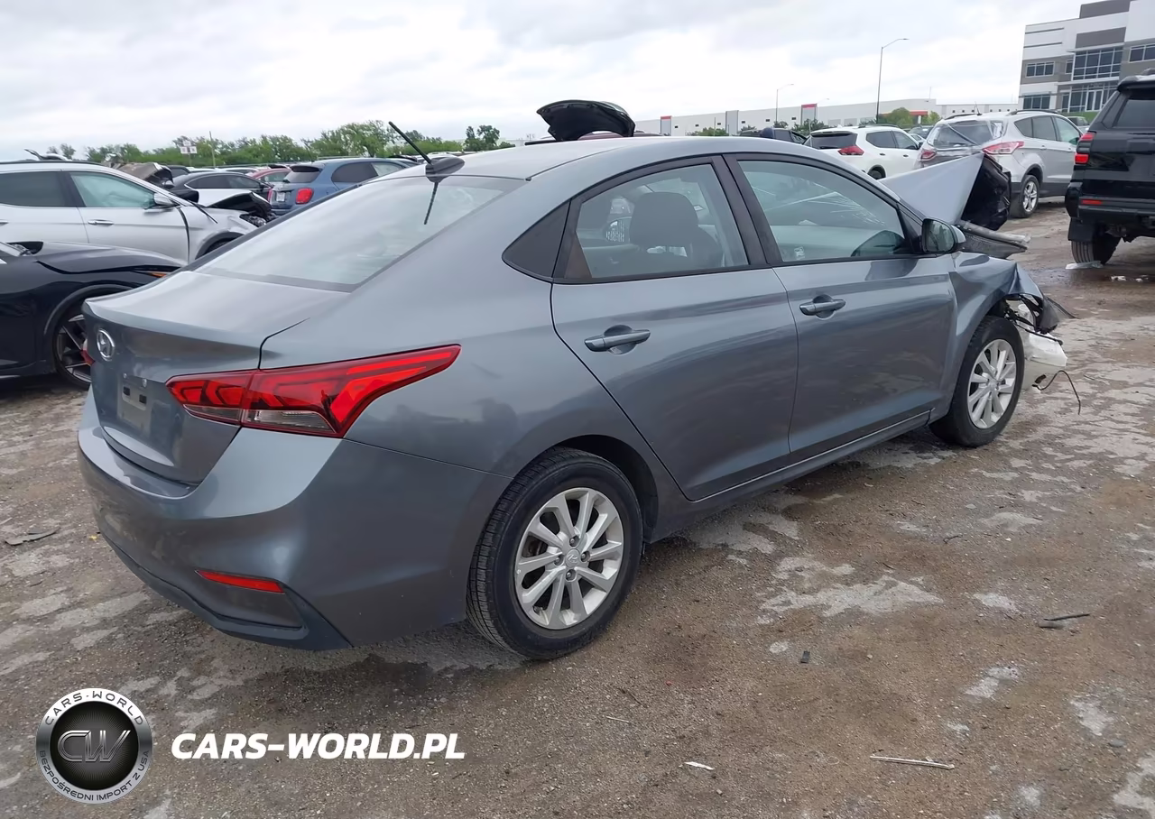 2018 Hyundai Accent Sel VIN:3KPC24A35JE022124 - 4