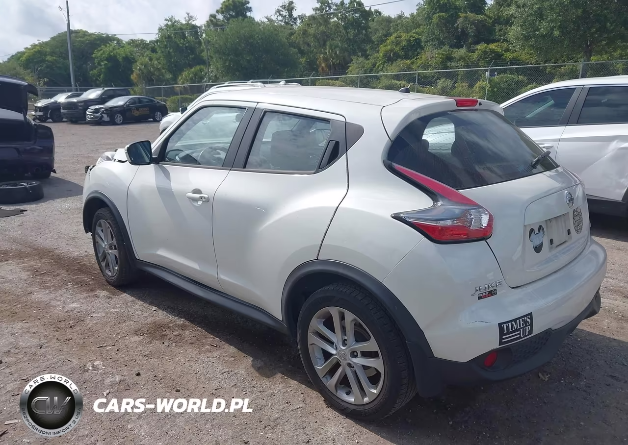 2015 Nissan Juke S VIN:JN8AF5MV6FT557514 - 3