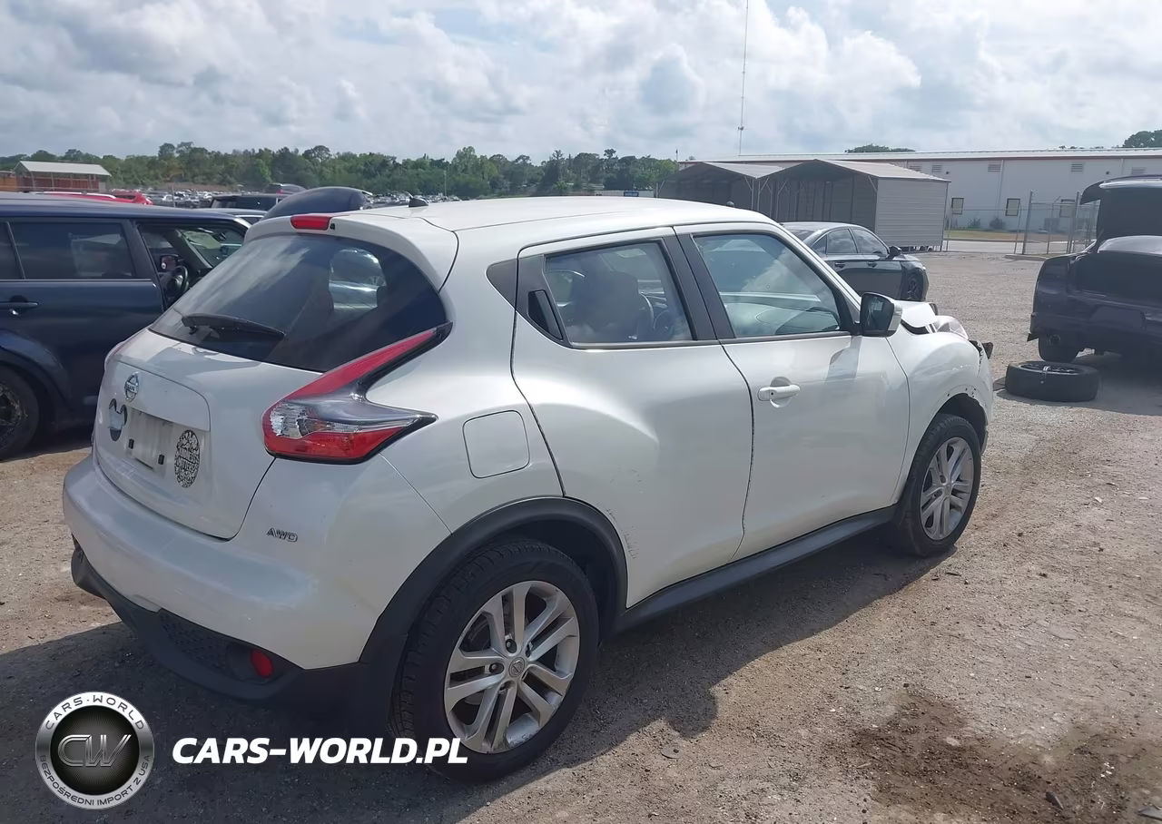 2015 Nissan Juke S VIN:JN8AF5MV6FT557514 - 4
