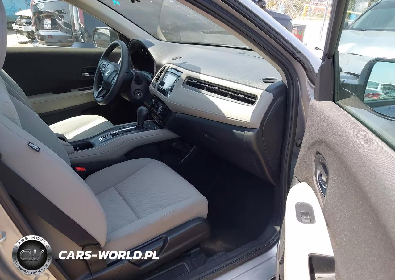 2019 Honda Hr-V Lx VIN:3CZRU5H36KG715820 - 5