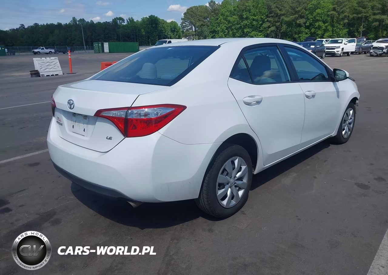 2016 Toyota Corolla Le VIN:5YFBURHE7GP550524 - 4