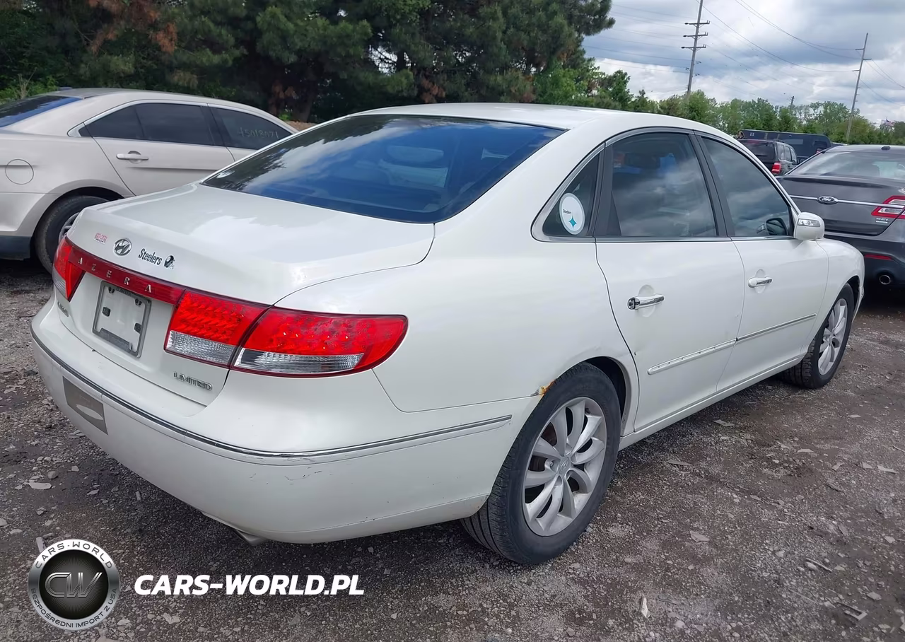 2007 Hyundai Azera Limited-Se VIN:KMHFC46F27A142144 - 4