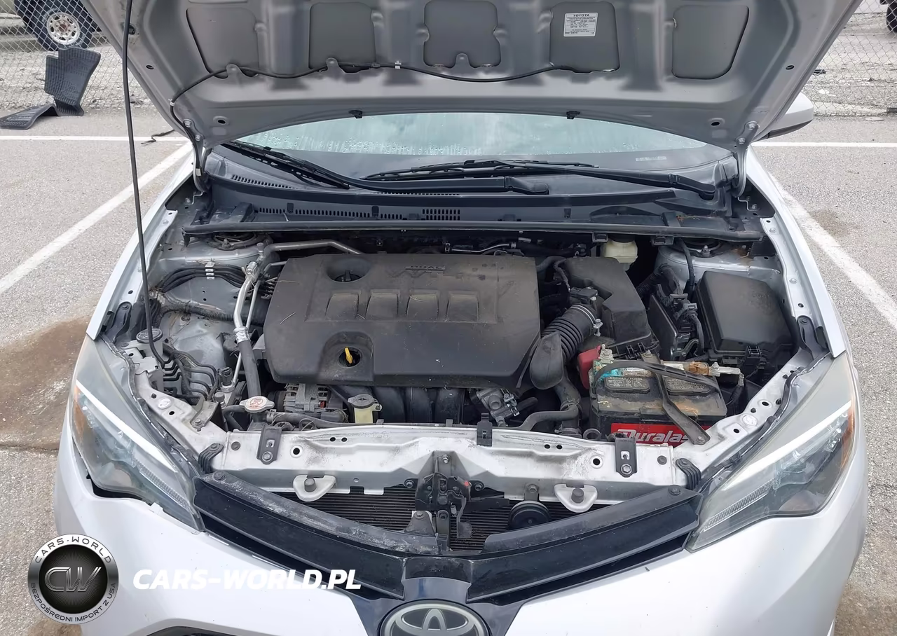 2018 Toyota Corolla Le VIN:2T1BURHE7JC069955 - 10