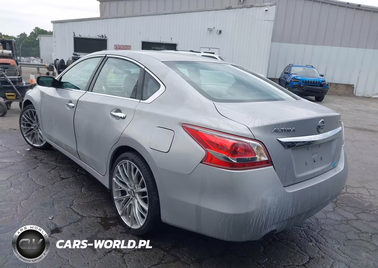2013 Nissan Altima 2.5 S VIN:1N4AL3AP2DN557953 - 3