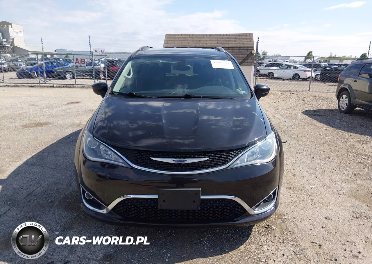 2019 Chrysler Pacifica Touring L VIN:2C4RC1BG5KR613304 - 12