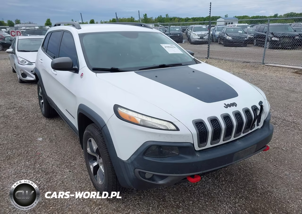 2015 Jeep Cherokee Trailhawk – zdjęcie 1 z 16