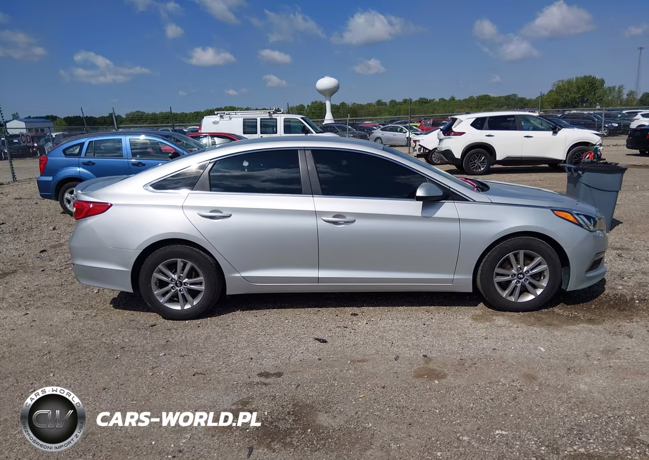 2015 Hyundai Sonata Se VIN:5NPE24AF8FH013830 - 13