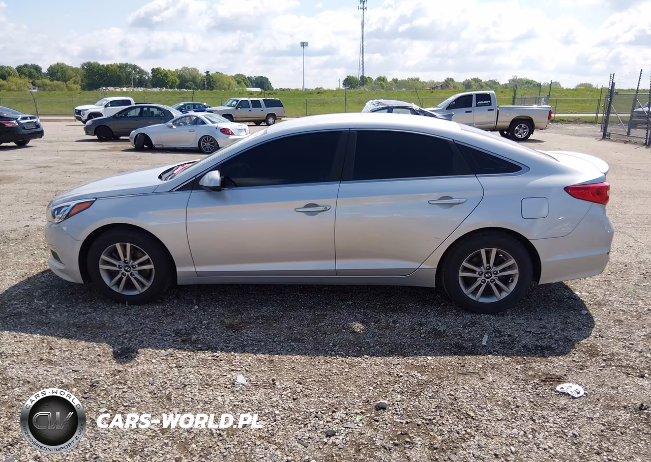 2015 Hyundai Sonata Se VIN:5NPE24AF8FH013830 - 14