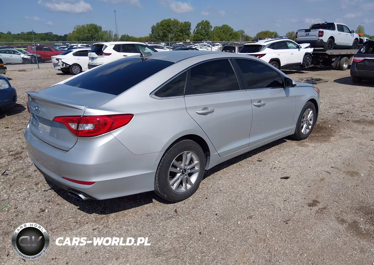 2015 Hyundai Sonata Se VIN:5NPE24AF8FH013830 - 4