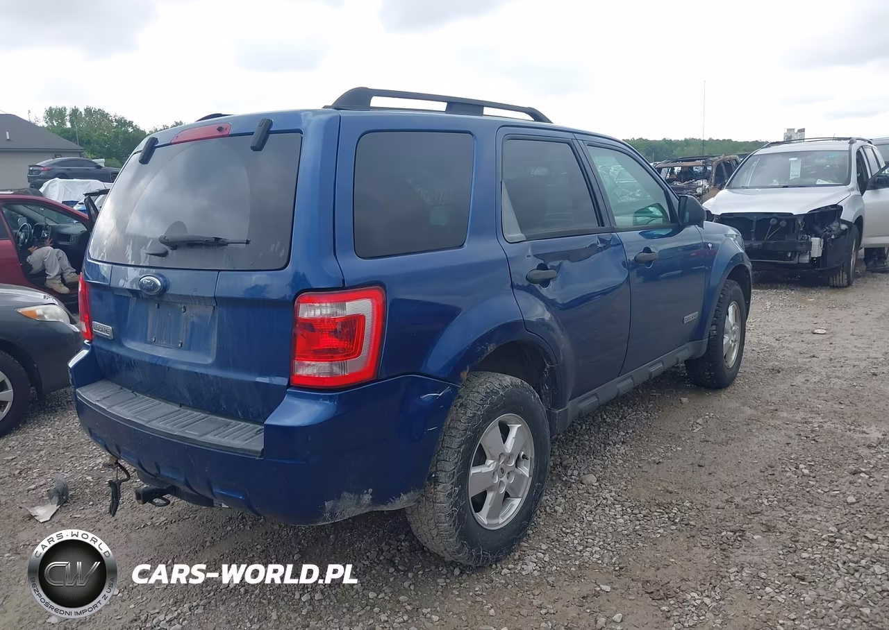 2008 Ford Escape Xlt VIN:1FMCU03188KD48856 - 4