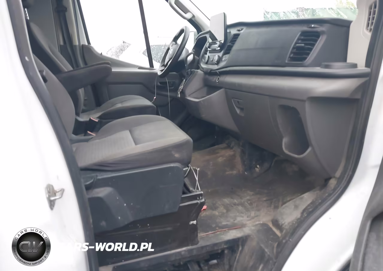 2020 Ford Transit-250 VIN:1FTBR2CG7LKA03554 - 5