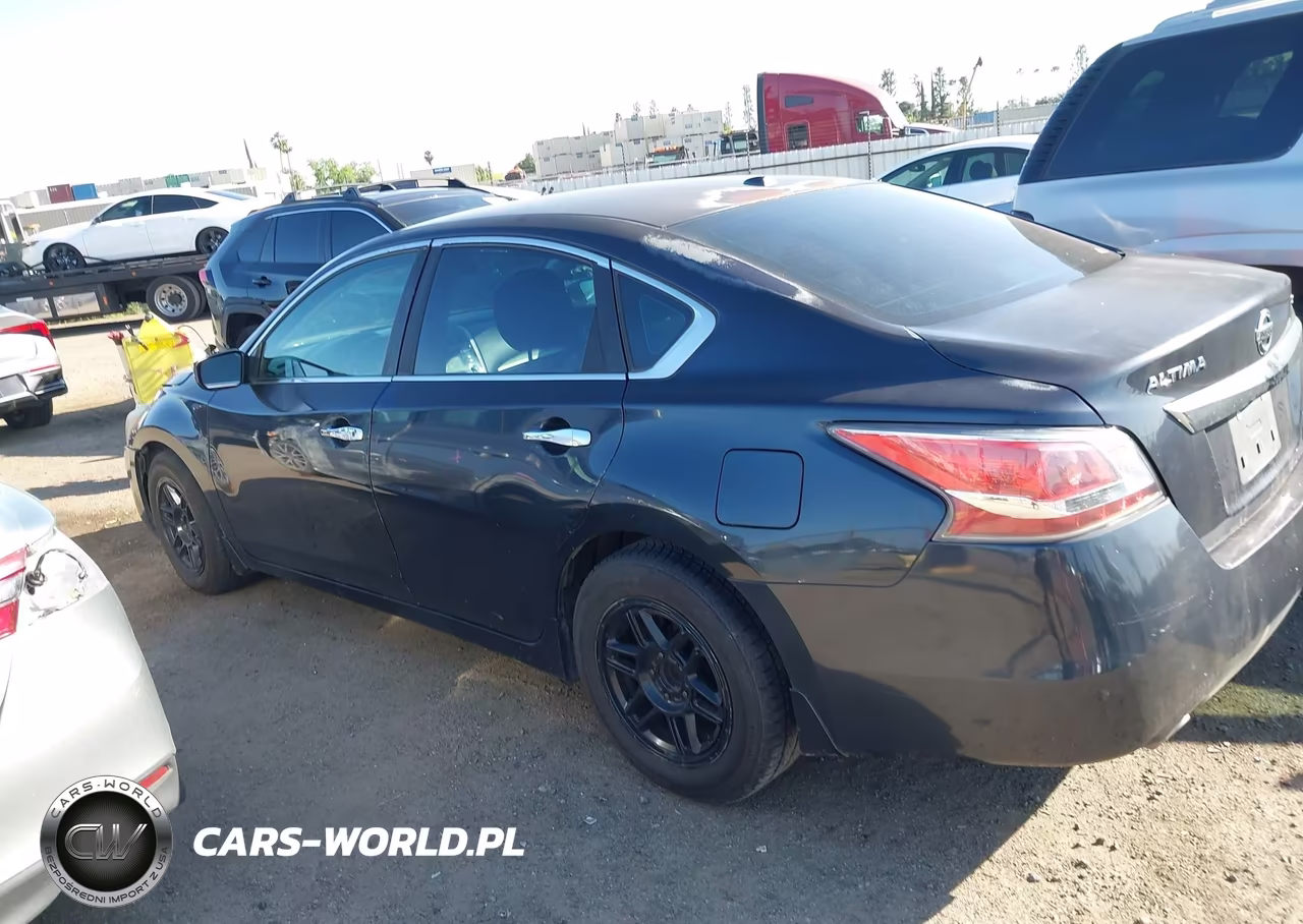 2014 Nissan Altima 2.5 S VIN:1N4AL3AP3EC322555 - 14