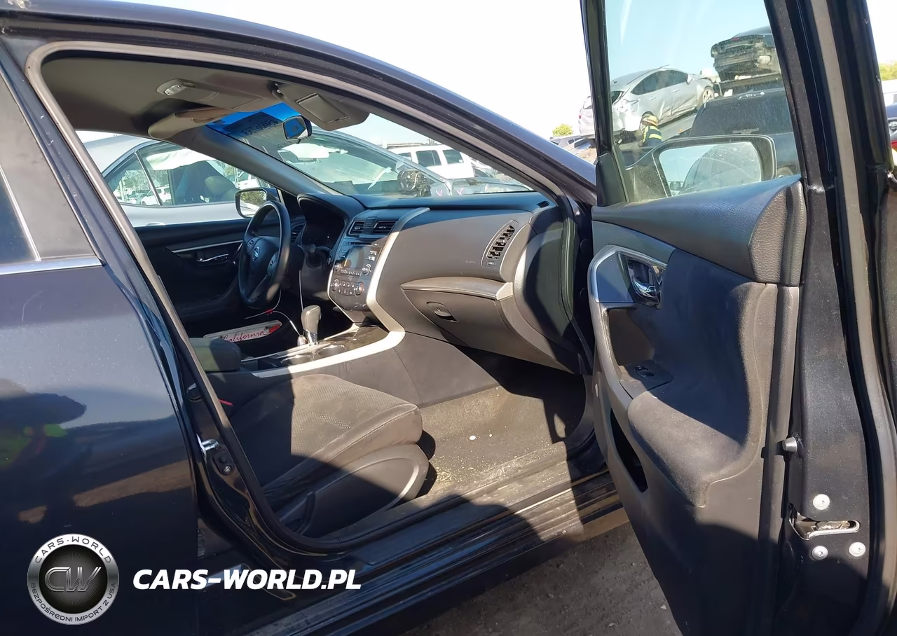 2014 Nissan Altima 2.5 S VIN:1N4AL3AP3EC322555 - 5
