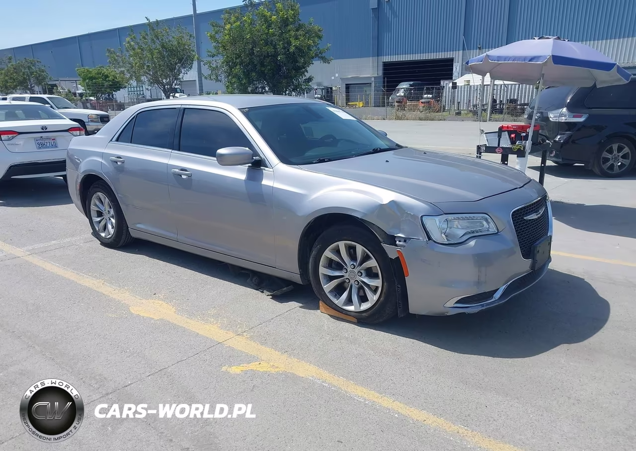 2015 Chrysler 300 Limited