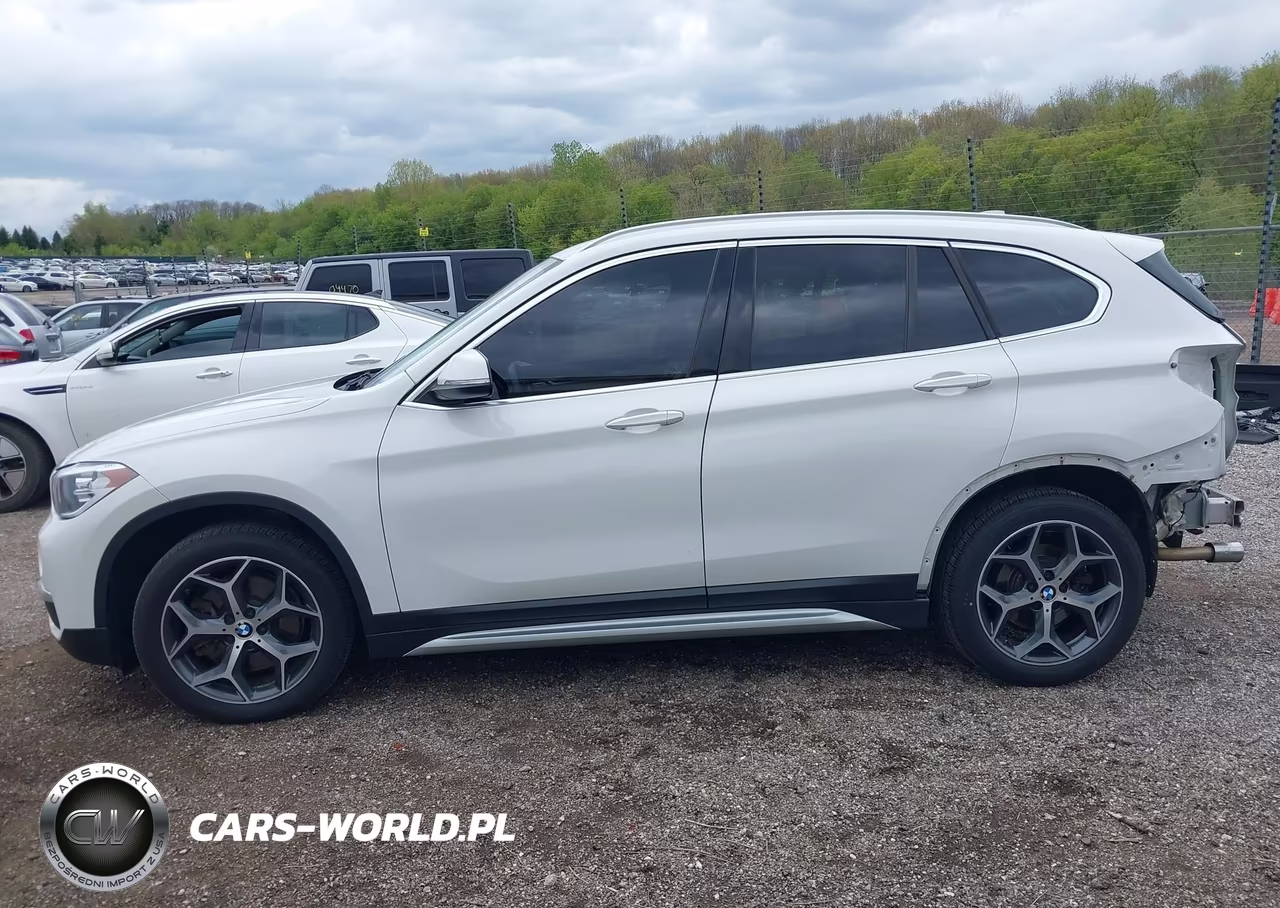 2018 BMW X1 xDrive28I VIN:WBXHT3C33J5L27601 - 15