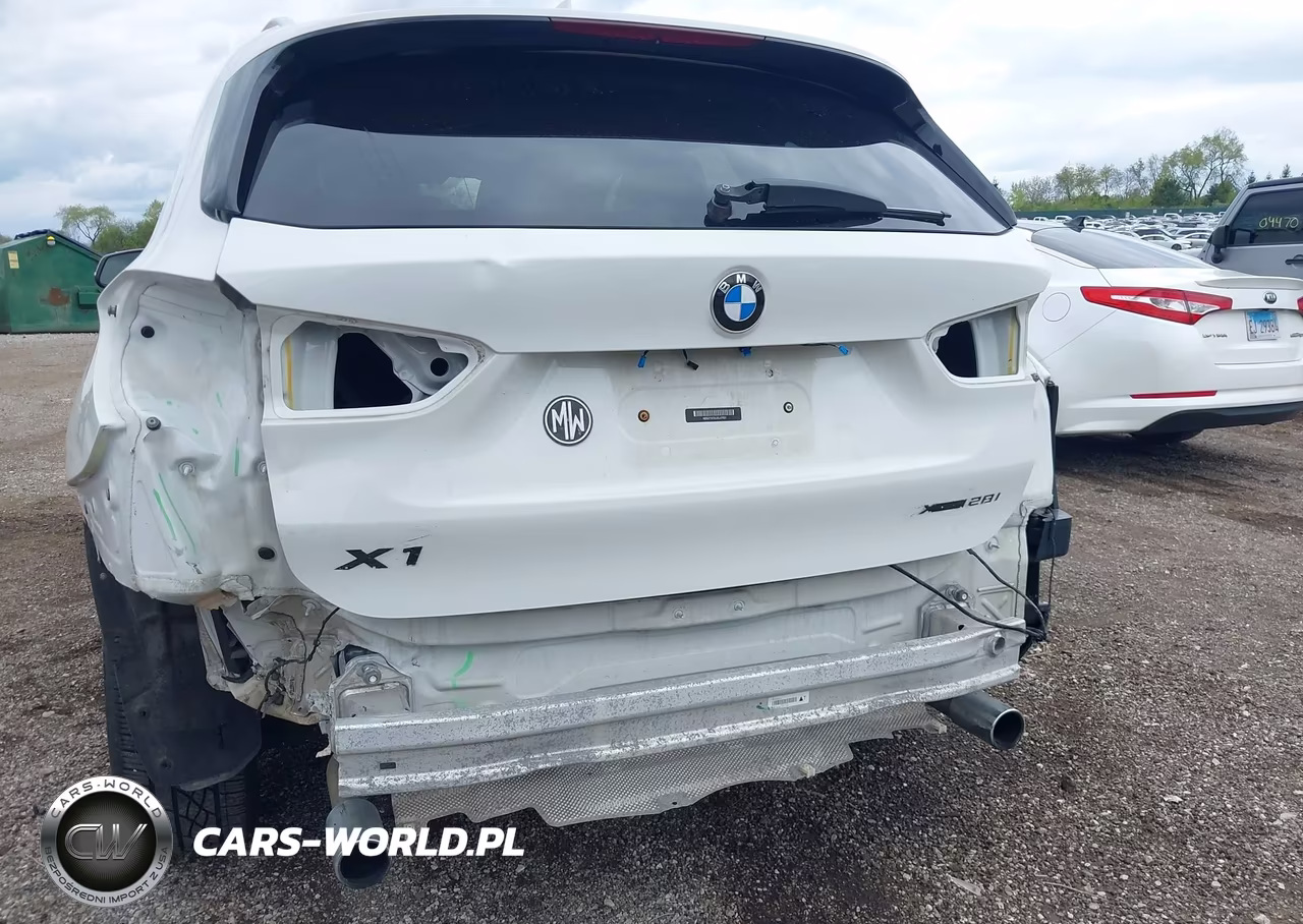2018 BMW X1 xDrive28I VIN:WBXHT3C33J5L27601 - 6