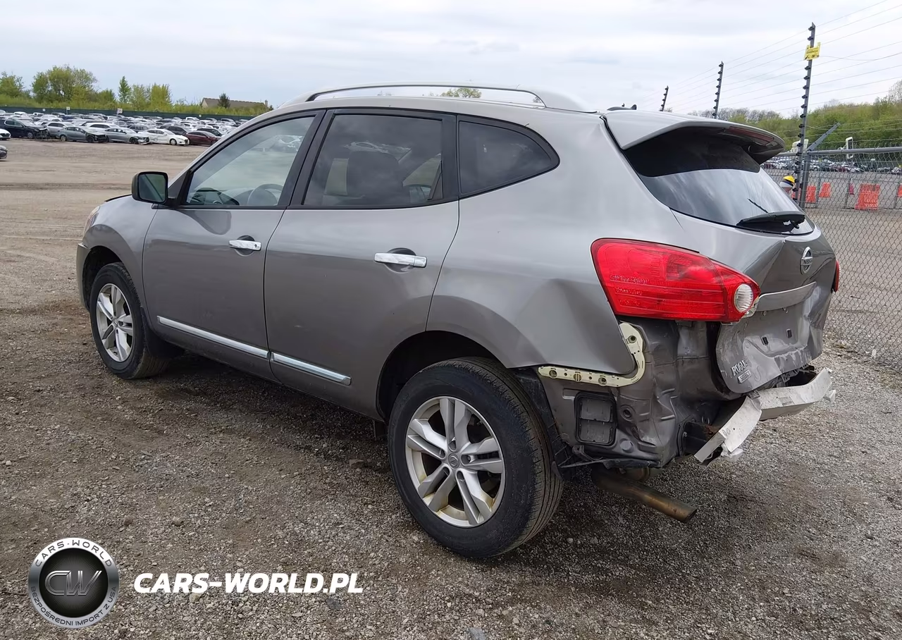 2015 Nissan Rogue Select S VIN:JN8AS5MT5FW156884 - 3